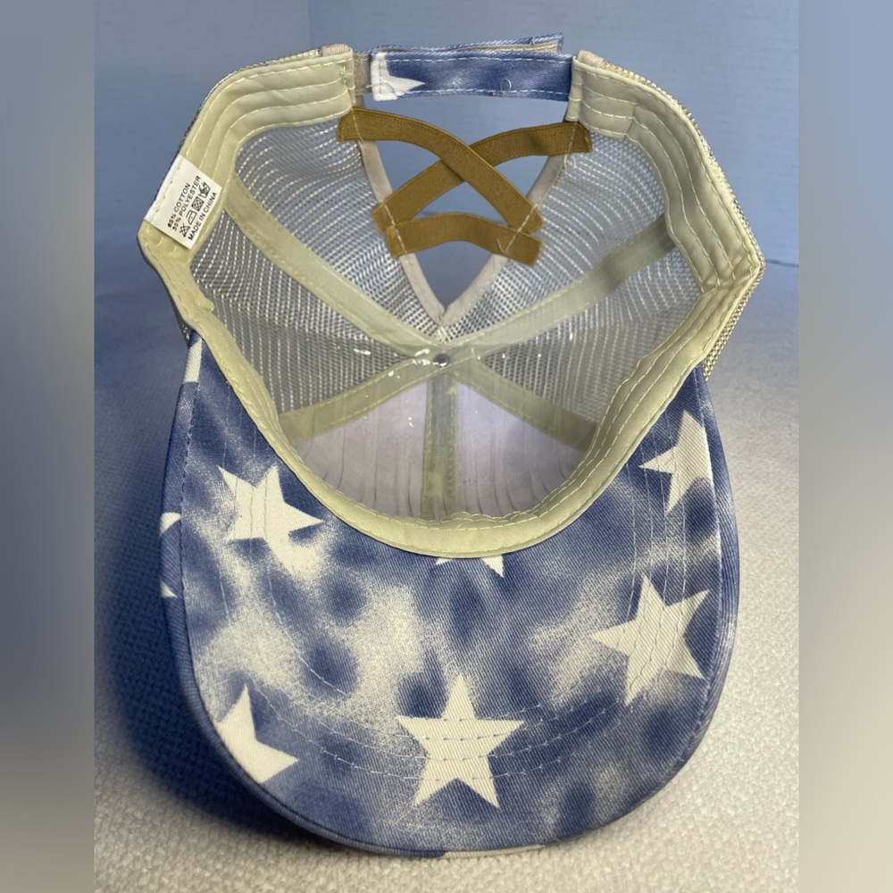 Women’s Ball Cap. Has Blue Flag Patch And Star Print. NWOT - Picture 3 of 5